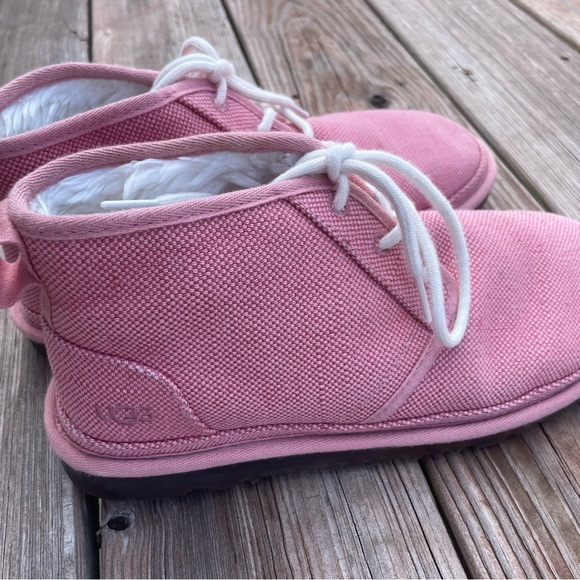 Ugg Women’s Neumel Boot Size 10 - Picture 5 of 7